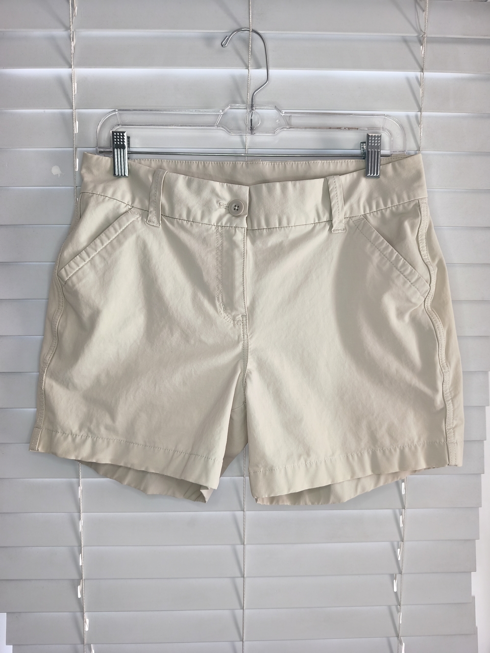 Vineyard Vines Every Day Shorts 5" Khaki Chino Stretch Women's Size 6 SU23 EUC